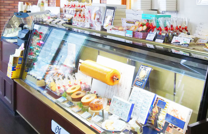 本店内(本社隣)豊上製菓株式会社